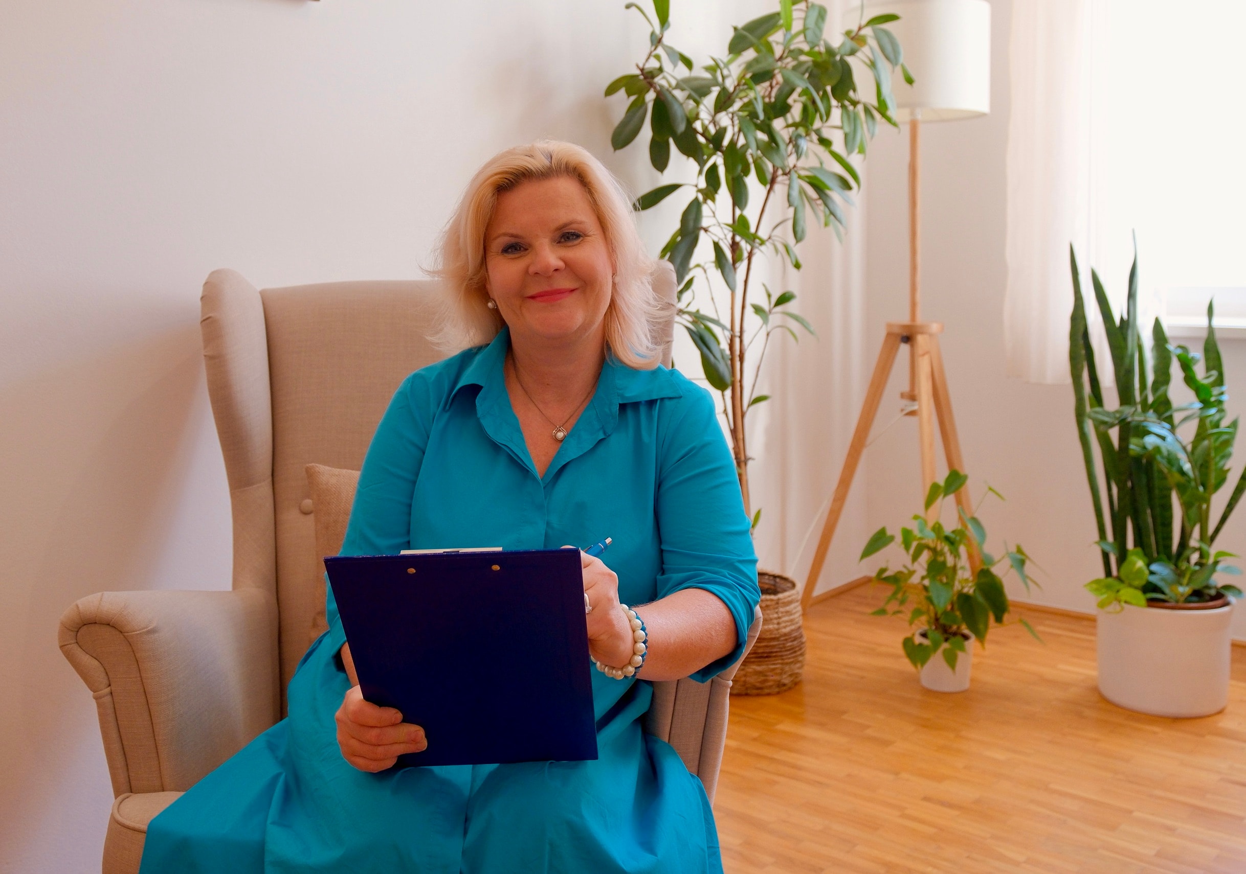 Mgr. Petra Procházková v terapeutickém křesle